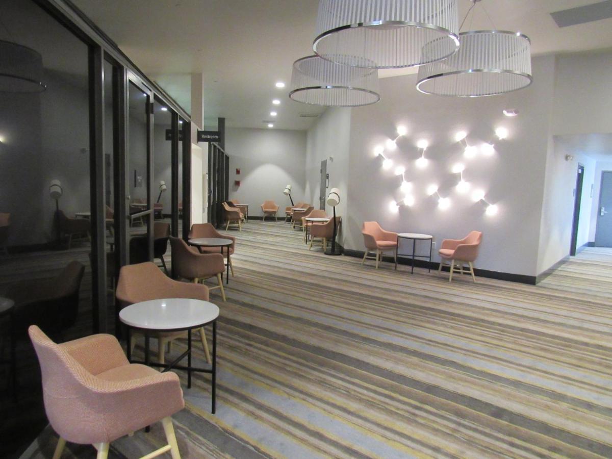 Holiday Inn Orlando International Dr-Icon By Ihg Williamsburg Exterior foto